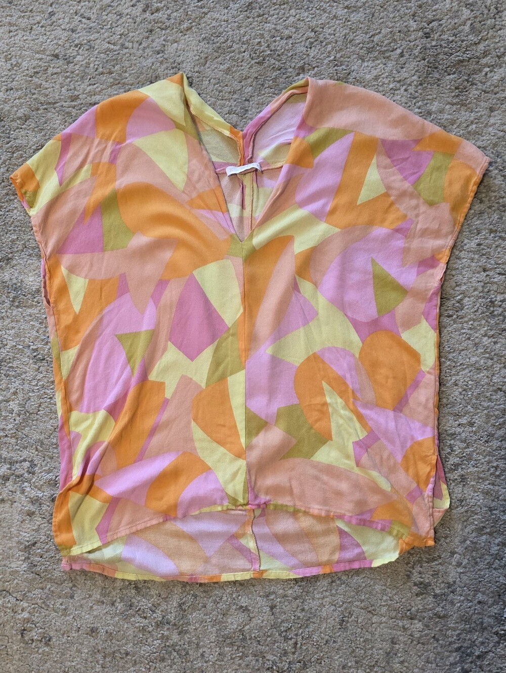 Women’s Karlie Abstract Print V-Neck Top in Pink & Orange